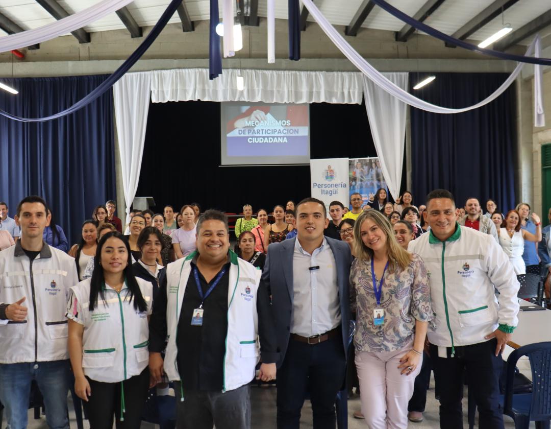 Grupo de asistentes a la capacitación 